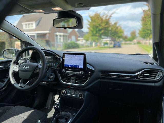 Ford FIESTA 1.0 EcoBoost Hybrid Titanium Navigatie | Camera | Cruise control