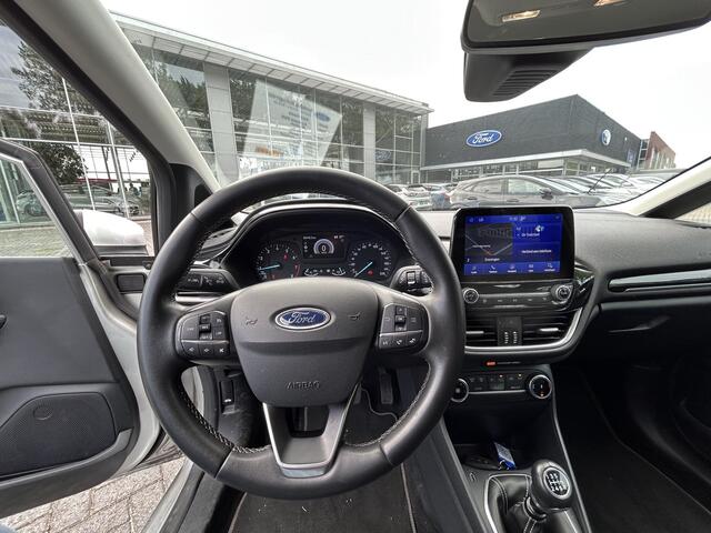 Ford FIESTA EcoBoost 95pk Titanium | Navi I Cruise I Park sensoren I Keyless I Pass stoel in hoogte I 15"LM