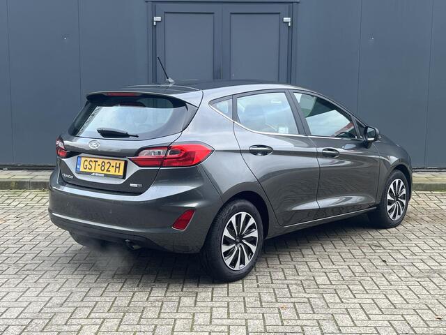 Ford FIESTA 1.0 EcoBoost Hybrid Titanium Automaat / Android Auto/Apple Carplay navigatie / Stoelverwarming / Parkeersensor Achter