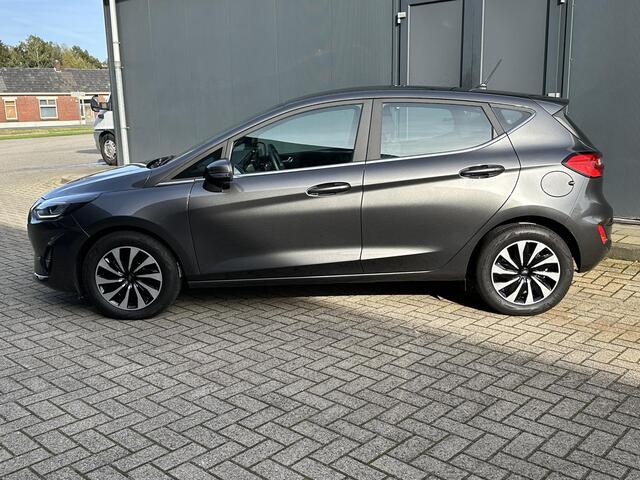 Ford FIESTA 1.0 EcoBoost Hybrid Titanium Automaat / Android Auto/Apple Carplay navigatie / Stoelverwarming / Parkeersensor Achter