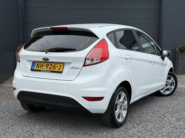 Ford FIESTA 1.0 Style Ultimate 2e Eigenaar,Navi,Airco,Cruise,80pk,5 Deurs,Lm velgen,N.A.P,Pdc V+A,Apk tot 05-2026