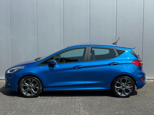 Ford FIESTA EcoBoost 95pk ST-Line | Trekhaak | Winterpack | Cruise | Grote spoiler | Led | Apple carplay |