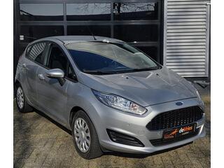 ford-fiesta-1.0-style-**airco-navi-