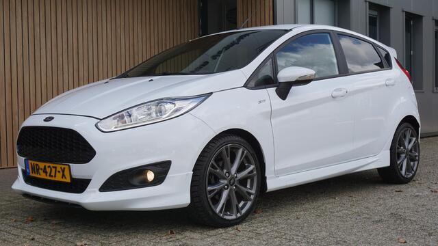 Ford FIESTA 1.0 EcoBoost 101pk ST Line 5Drs Navi Clima 17inch LM Grote Spoiler Bluetooth *NL auto* 107063km!