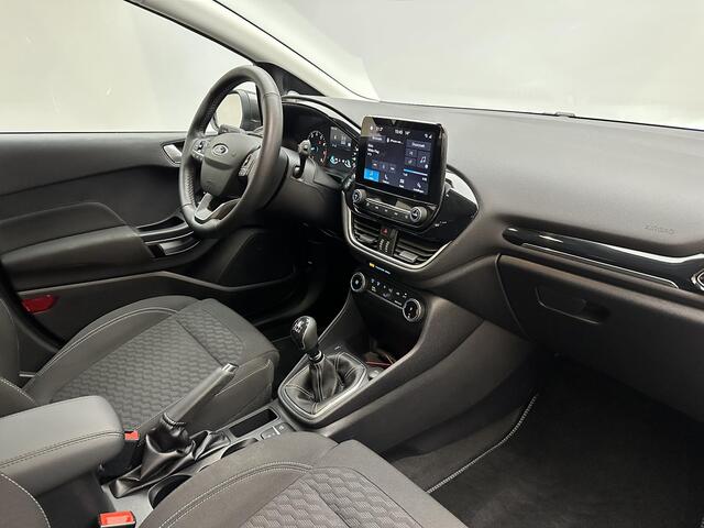 Ford FIESTA 1.0 EcoBoost Hybrid Titanium | Cam achter | Clima | 7300 km! | NL Auto |Dealer onderhouden