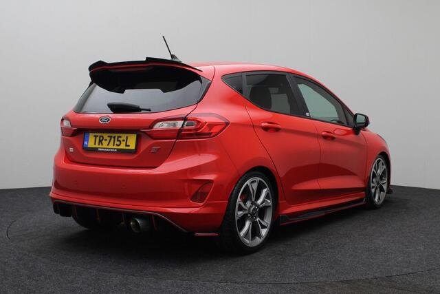 Ford FIESTA 1.0 EcoBoost ST-Line 2018 | Airco | Cruise Control | Navigatie | DAB Radio | Carplay | Parkeersensoren | Boekjes | Keyless | Nationale Autopas | 2 Sleutels