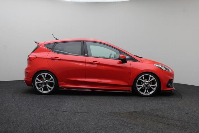 Ford FIESTA 1.0 EcoBoost ST-Line 2018 | Airco | Cruise Control | Navigatie | DAB Radio | Carplay | Parkeersensoren | Boekjes | Keyless | Nationale Autopas | 2 Sleutels