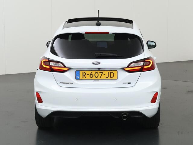 Ford FIESTA 1.0 EcoBoost Hybrid ST-Line X | Panoramadak | Winterpakket | B&O | Cruise Control Adaptief | Parkeercamera |