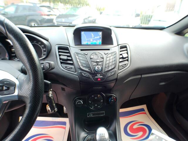 Ford FIESTA 1.0 EcoB. ST Line