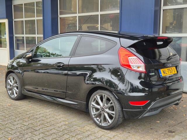 Ford FIESTA 1.0 ECOB. ST LINE 1E Eigenaar Trekhaak 125 PK ALL IN prijs!
