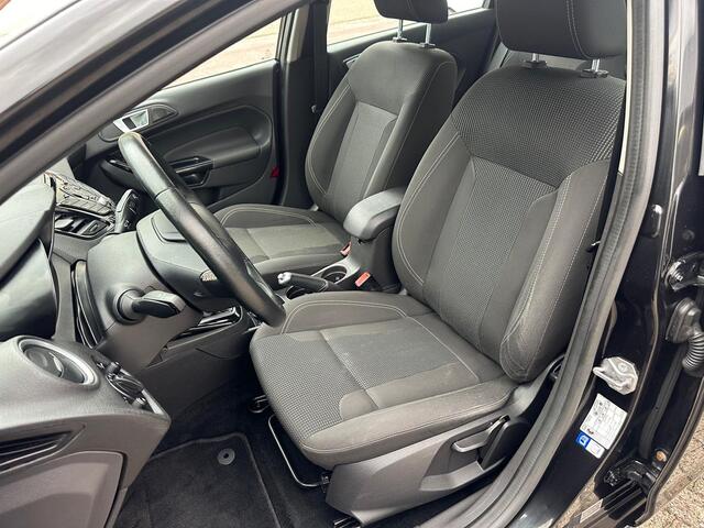 Ford FIESTA 1.0 EcoBoost Titanium Airco, Navigatie, Stoelverw, Lmv!!!!