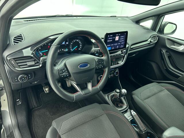 Ford FIESTA 1.0 EcoBoost 155pk Hybrid ST-Line | Navigatie | Climate Control | Stoelverwarming | Extra Getint Glas | Cruise Control