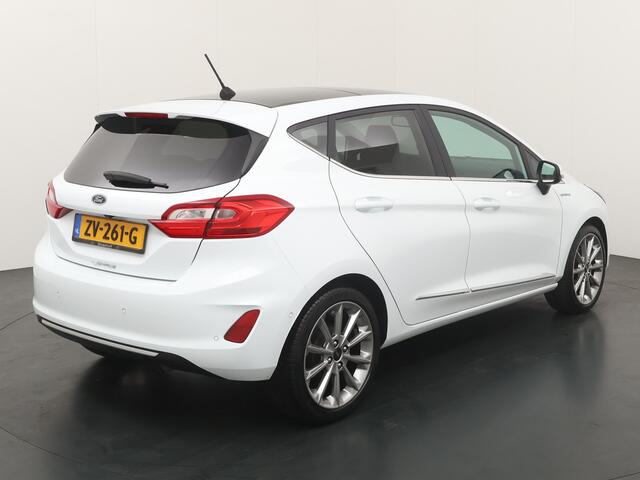 Ford FIESTA EcoBoost 100 pk Vignale | Pano | Winter Pack | Adapt. Cruise | Camera | All Seasons | B&O | 100% Dealer onderhoud
