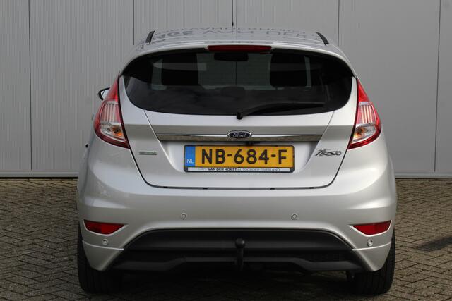 Ford FIESTA 1.0-100pk EcoBoost ST Line. Zeer nette, sportieve en keurig onderhouden Ford Fiesta. Trekhaak, Pdc Achter, Clima, Camera, Cruise,