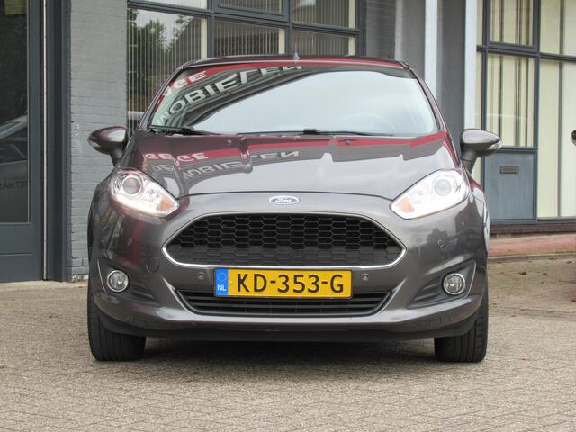 Ford FIESTA 1.0 Style Ultimate | Airco | Navigatie | Parkeersensoren | Incl. Garantie | Lichtmetalen velgen | LED Dagrijverlichting |