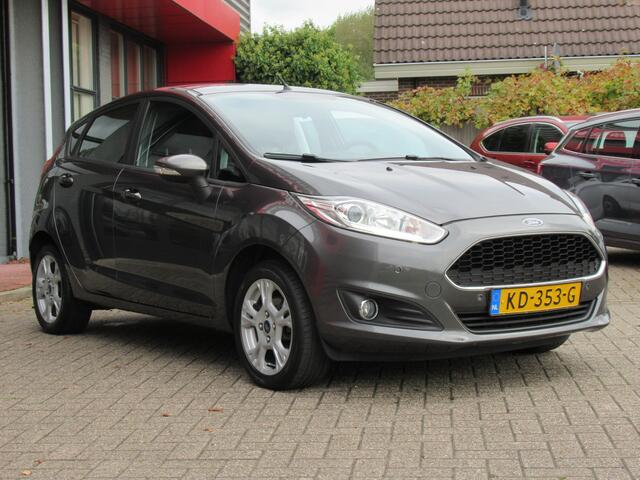 Ford FIESTA 1.0 Style Ultimate | Airco | Navigatie | Parkeersensoren | Incl. Garantie | Lichtmetalen velgen | LED Dagrijverlichting |