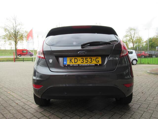 Ford FIESTA 1.0 Style Ultimate | Airco | Navigatie | Parkeersensoren | Incl. Garantie | Lichtmetalen velgen | LED Dagrijverlichting |