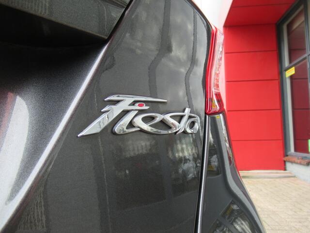 Ford FIESTA 1.0 Style Ultimate | Airco | Navigatie | Parkeersensoren | Incl. Garantie | Lichtmetalen velgen | LED Dagrijverlichting |