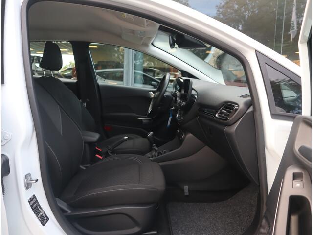 Ford FIESTA 1.0 EcoBoost Hybrid Titanium