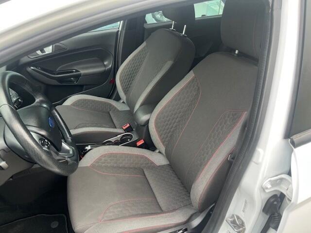 Ford FIESTA 1.0 ST-LINE 5Drs NAVI PDC ECC