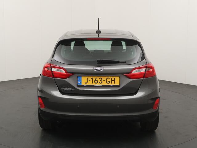 Ford FIESTA EcoBoost 100 pk Titanium | 100% Dealer onderhouden | Cruise | LED | Clima | PDC | Apple/Android CarPlay