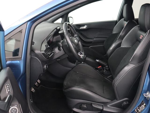 Ford FIESTA 1.5 EcoBoost ST-3 | Origineel NL | 1e eigenaar | Stoelverwarming | B&O Sound | Half leder | Carplay | Navigatie | Stuurverwarming | Full LED | Parkeerhulp