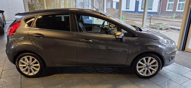 Ford FIESTA 1.0 EcoB Titanium 100 Pk 5 drs Perfecte autohistorie aanwezig!!!!