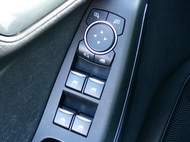 Ford FIESTA 1.0 EcoBoost Titanium, Winter Pack / Carplay + Android Auto / Climate control / LED / Parkeersensoren achter