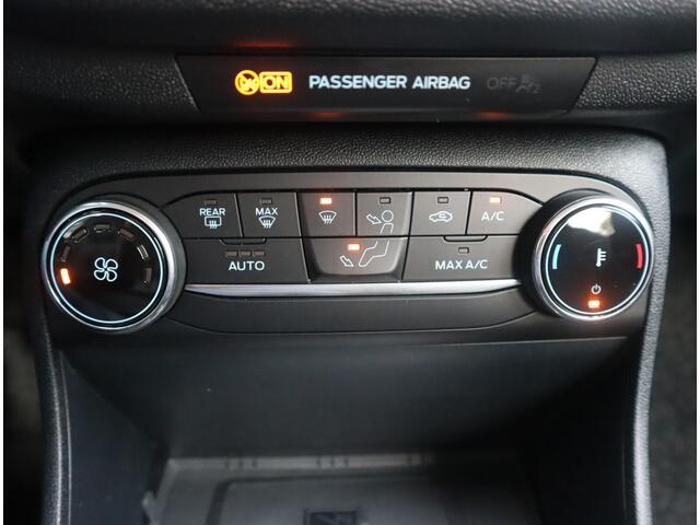 Ford FIESTA 1.0 EcoBoost Hybrid Titanium