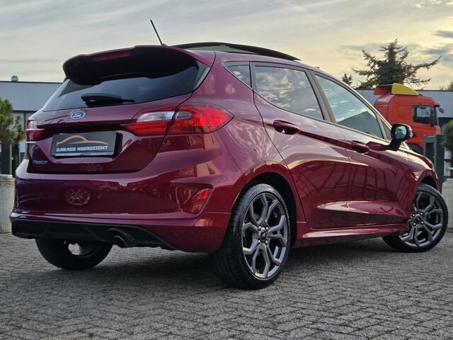 Ford FIESTA 1.0 EcoBoost ST-Line PANORAMADAK|NAVIGATIE|CRUISE CONTROL|B&O MUIZIEK|STOEL&STUUR VERWARMING|ECC/AIRCO|PDC ACHTER|17 INCH|DEALERE ONDERHOUDEN Maandag tot Vrijdag geopend van 09.00 tot 20.00 uur en Zaterdag van 09.00 tot 18.00 uur