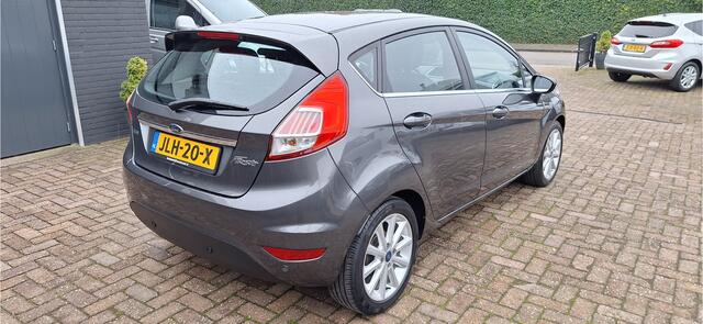 Ford FIESTA Titanium LEREN BEKLEDING - 140 PK