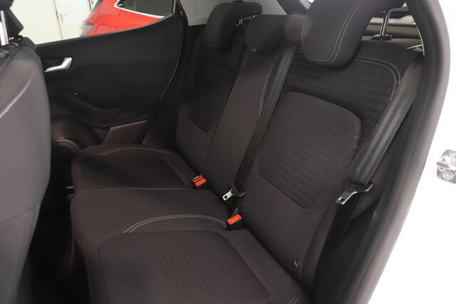 Ford FIESTA 1.0 EcoBoost Titanium | Parkeersensor | Climate control | Cruise control | AppleCarplay AndroidAuto Navigatie | Trekhaak |