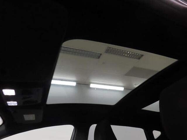 Ford FIESTA 1.0 EcoBoost ST-Line X Open dak | Panoramadak | Parkeersensoren | Stoelverwarming