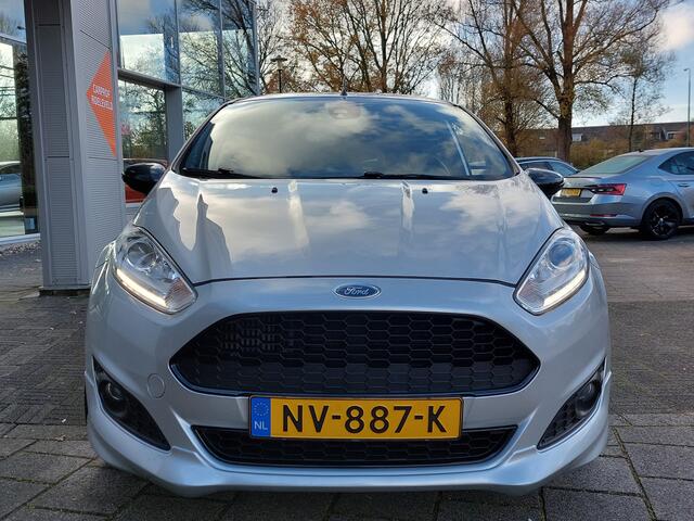 Ford FIESTA 1.0 EcoBoost 101pk ST-Line 5-Deurs | Origineel NL | Navi | Clima | Cruise | Bluetooth Carkit+Streaming | Licht+Regensensor | Pdc+Achteruitrijcamera | Privacy Glass | Mistlampen | 17''lm