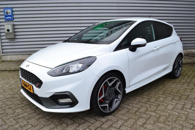 Ford FIESTA 1.5 ECOBOOST ST-3|200PK|RECARO|NETTE AUTO!
