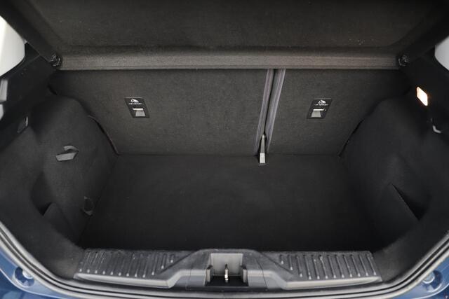 Ford FIESTA 1.1 Trend Trekhaak Navigatie 15 inch LMV Cruise Control Airco Bluetooth Elektrische Ramen