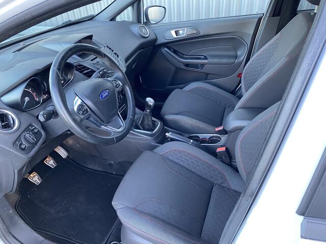 Ford FIESTA 1.0 EcoBoost ST Line 120Dkm.NAP, 5-Drs, Navi, Clima, CC, PDC, LM, - Inruil Mogelijk -