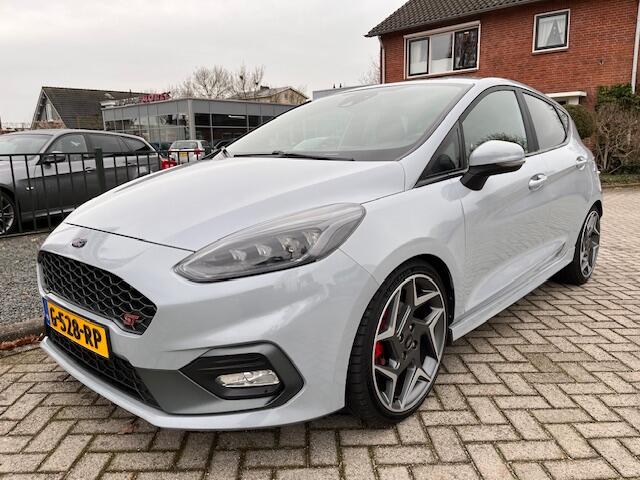 Ford FIESTA 1.5 EcoBoost ST-3 PERFORMANCE / TOP STAAT !!!