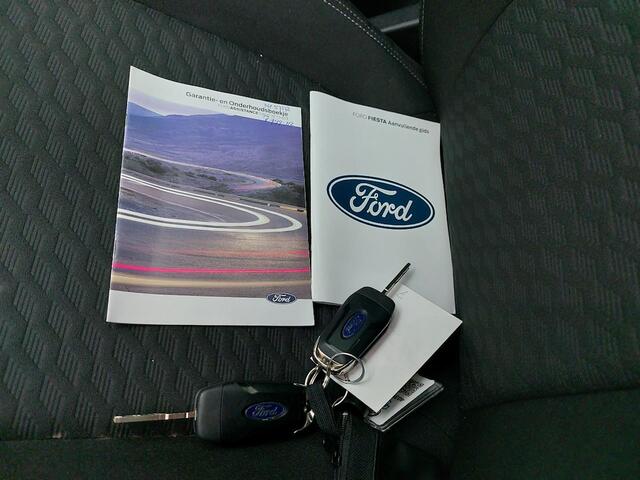 Ford FIESTA 1.0 EcoBoost Titanium |Winterpack!|Clima|PDC|Camera|Trekhaak!
