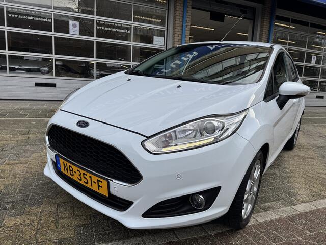 Ford FIESTA 1.0 Style Ultimate 98008KM! NAP | Navigatie | Cruise Control | Parkeersensoren | Lichtmetalen Velgen | Dealeronderhouden |