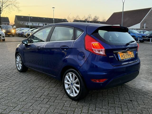 Ford FIESTA 1.0 EcoBoost Titanium 100pk Cruise control | Navigatie | Vooruit verwarming | lichtmetaal