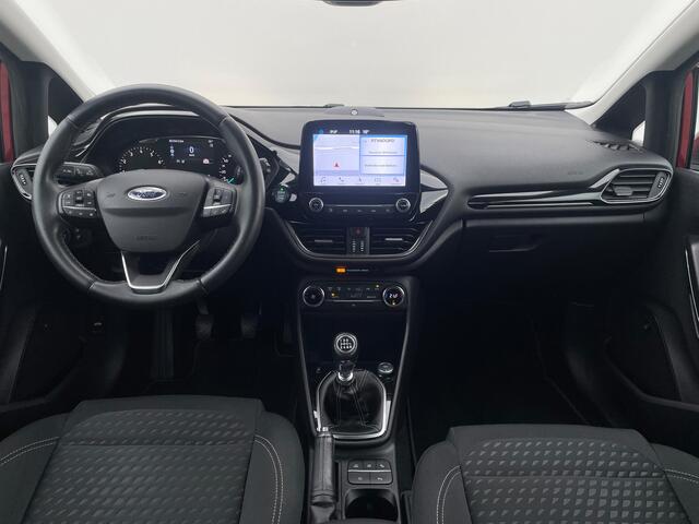 Ford FIESTA Titanium EcoBoost 100 pk | Adapt. Cruise | Afneembare Trekhaak | B&O | Climate control | Camera | Verwarmde Voorruit | Apple carplay/Android auto |
