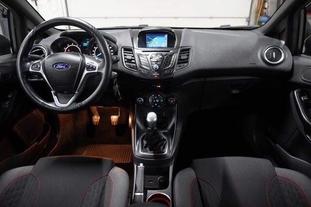 Ford FIESTA 1.0 EcoBoost ST Line / Trekhaak / PDC / Navi / Climate Control / Cruise Control