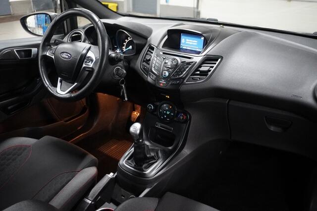 Ford FIESTA 1.0 EcoBoost ST Line / Trekhaak / PDC / Navi / Climate Control / Cruise Control