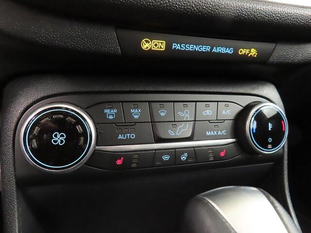Ford FIESTA 125pk Titanium-X Automaat Navi Camera Dodehoek Parking Winter pack Adap Cruise Dealeronderhouden