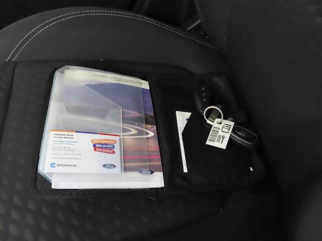 Ford FIESTA 125pk Titanium-X Automaat Navi Camera Dodehoek Parking Winter pack Adap Cruise Dealeronderhouden