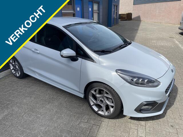 Ford FIESTA 1.5EcoB ST-200PK Navi Camera DealerOh 71.000km!!