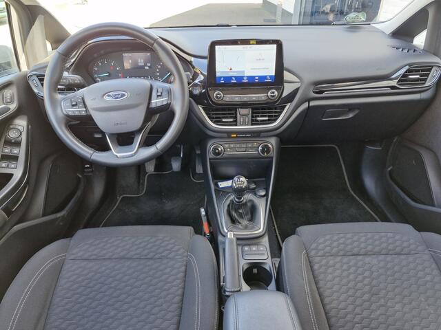 Ford FIESTA 100 pk Titanium | Navigatie | Keyless | Draadloze telefoonlader