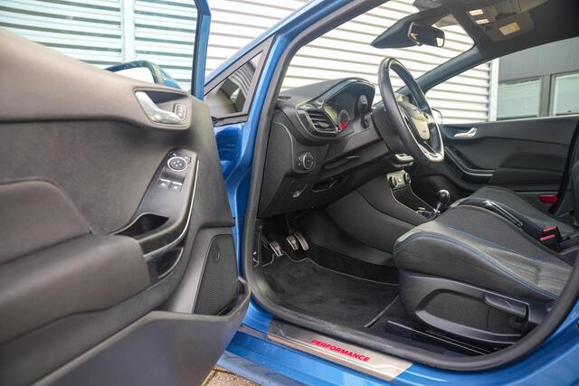 Ford FIESTA 1.5 EcoBoost ST-3 Performance 200PK Navi