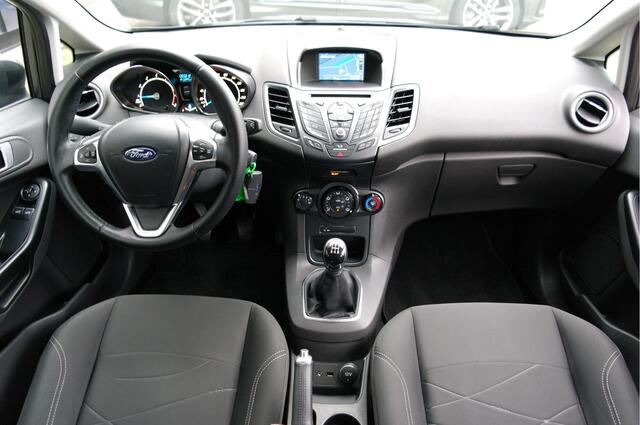 Ford FIESTA 1.0 Style | Navi | Cruise | Dealer onderhouden